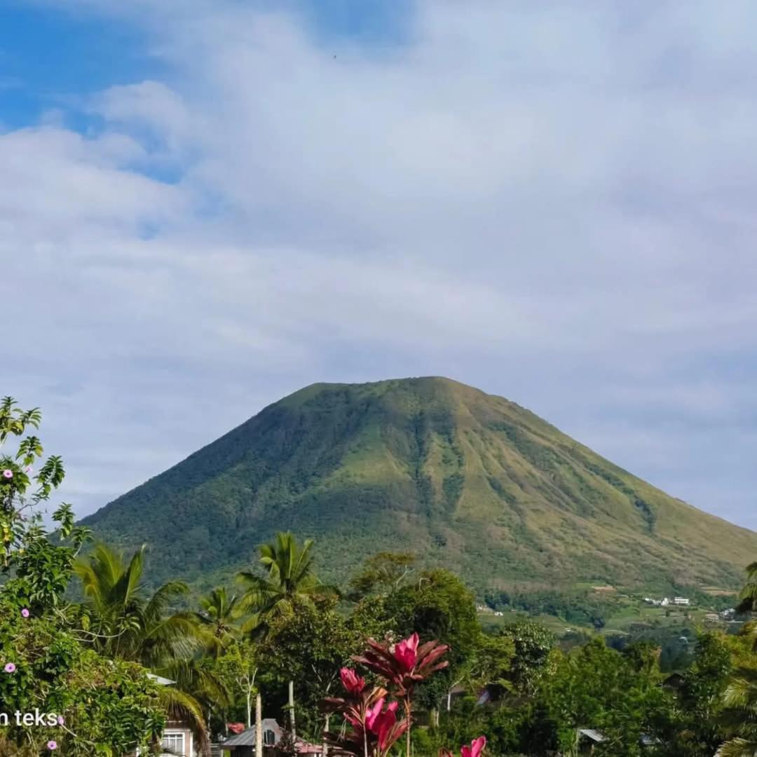 Talaga Tomohon Home Stay And Fishing Pond Exteriér fotografie